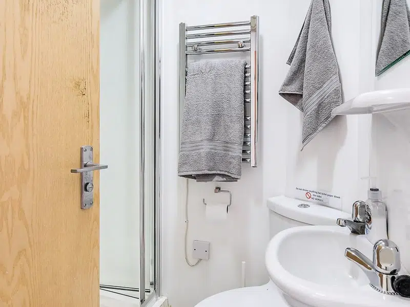 Single En-suite photo 2