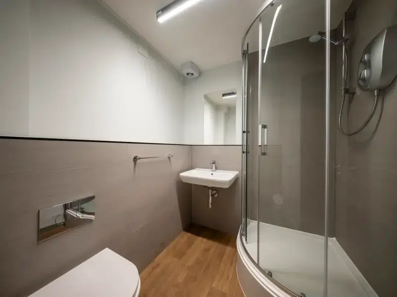 6 Bed Standard Plus photo 4