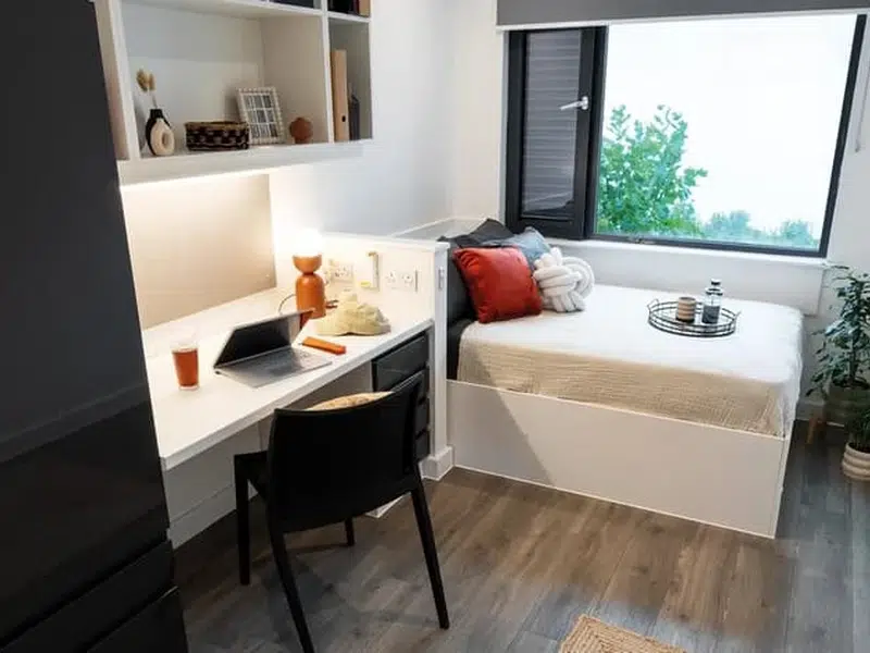 Club En-suite photo 1