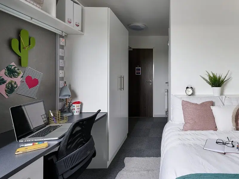 Premium En-suite photo 2