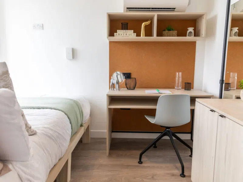 Standard En-suite photo 2