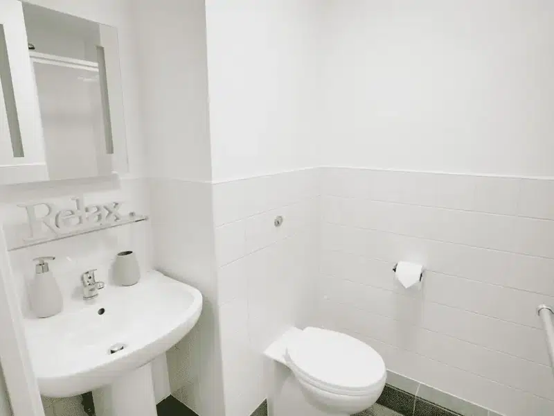 Standard En-suite In A 5-Bed Flat photo 5