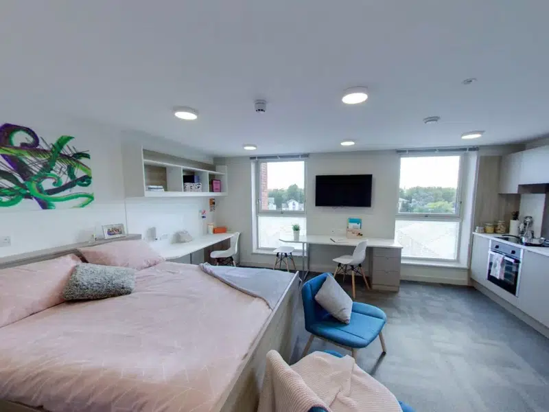 Studio Apartment photo 1