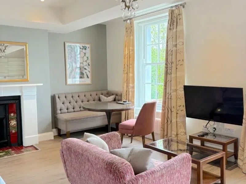 Studio Apartment photo 2