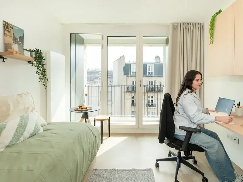 Studio with Balcony photo 6