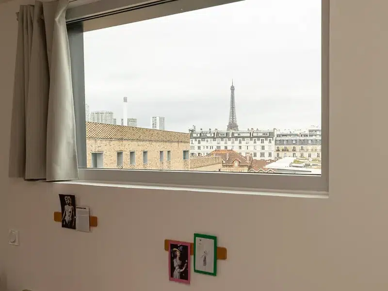 Studio with Eiffel tower view photo 6