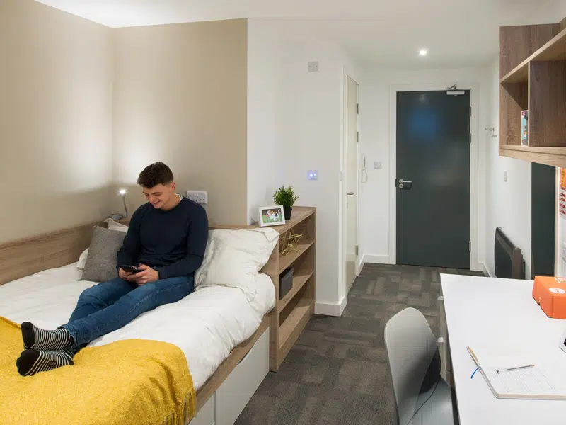 Superior Plus Single Ensuite photo 1