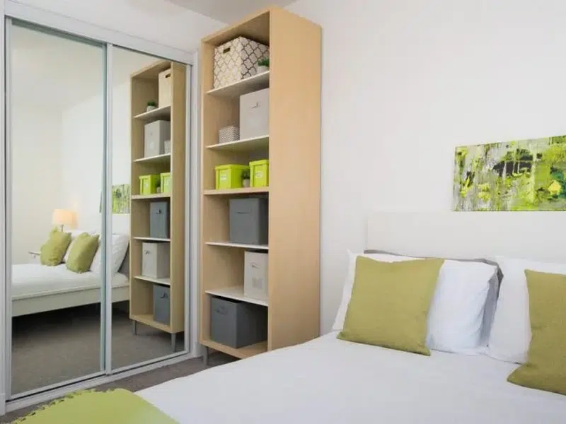 Premium – 2 Bed Maisonette With Study photo 3