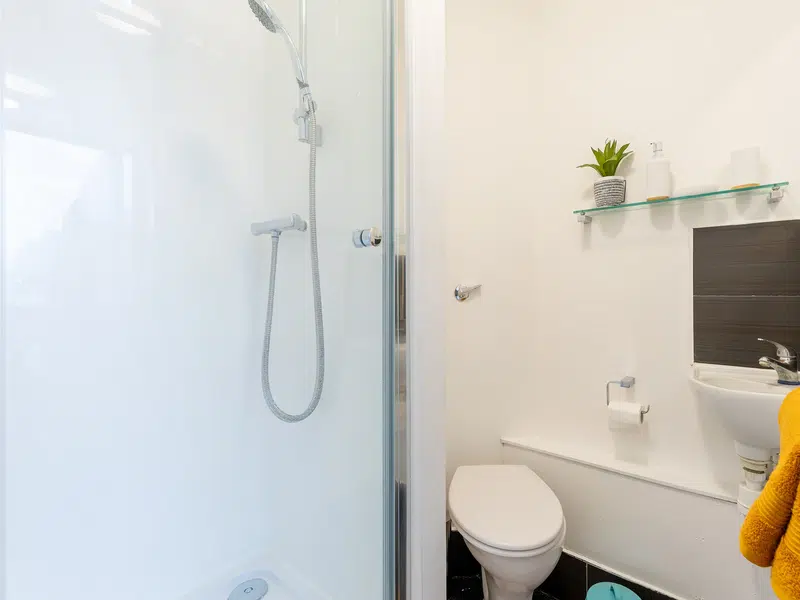 Twin Ensuite photo 1