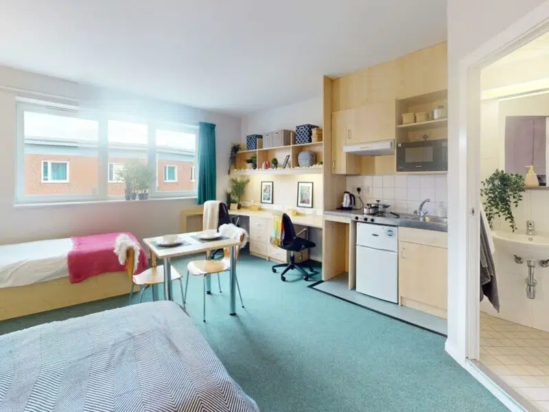Twin Ensuite Studio photo 4