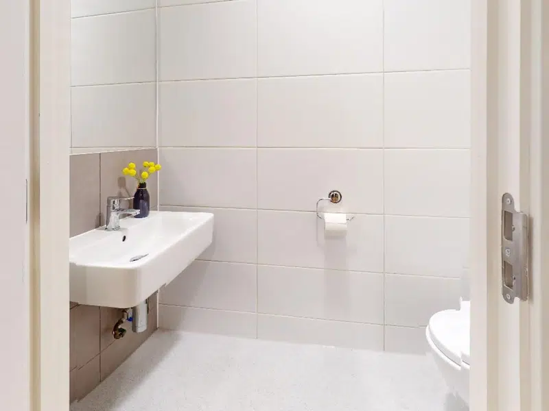 Silver 3 Bed Apartment Plus photo 6