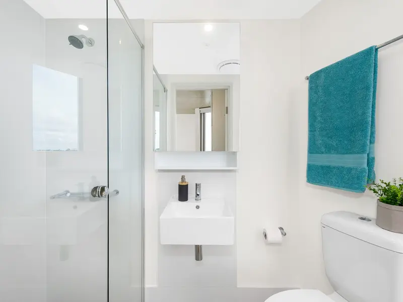Ultra Twin Apartment- King Single Bed with Standard View photo 5