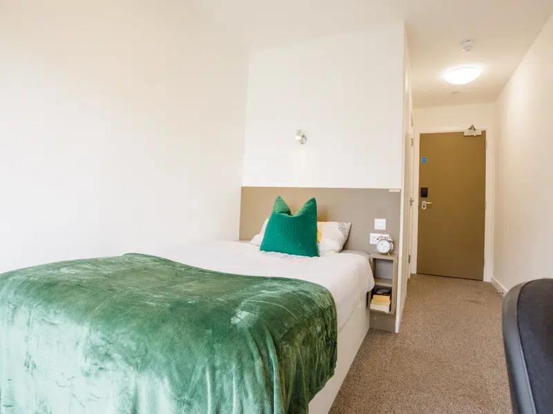 Upper Floor Ensuite (5 Bed) photo 3